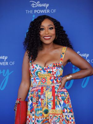 Image post by @iamdestinyadams on Instagram