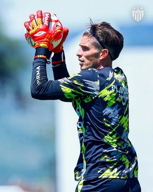 Image post by @clubnecaxa on Instagram
