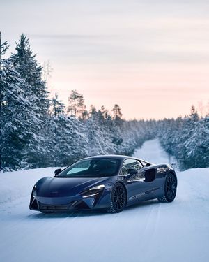 Image post by @mclarenauto on Instagram