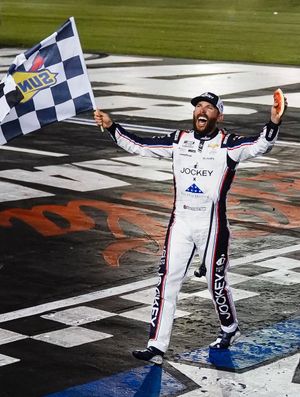Image post by @RossChastain on Twitter/X