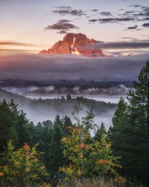 Image post by @nationalparkscollective on Instagram