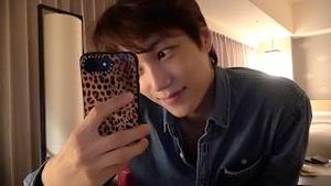 Video post by @weareoneexo on YouTube