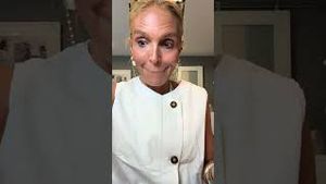 Video post by @shop.with.caroline on YouTube