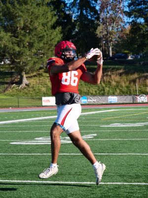 Image post by @esu_football on Instagram