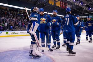 Image post by @ColoradoEagles on Twitter