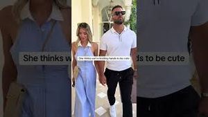 Video post by @vibinwithvannoys on YouTube