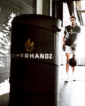 Image post by @powerhandz on Instagram