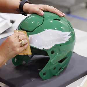 Image post by @riddellsports on Instagram