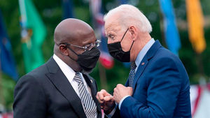 Image post by @ForAmerica on Twitter