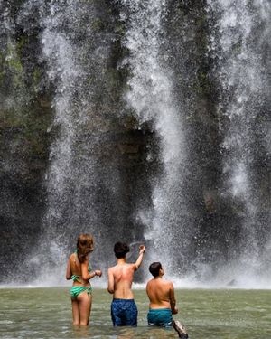 Image post by @putneystudenttravel on Facebook