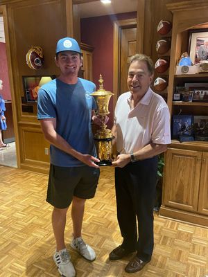 Image post by @AlabamaMGolf on Twitter