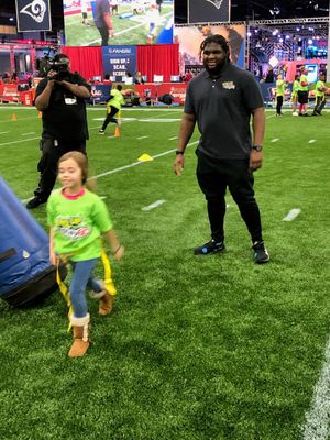 Image post by @DalvinTomlinson on Twitter