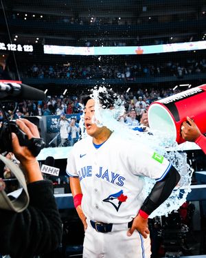 Image post by @coltonnhall on Instagram