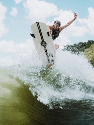 Image post by @ashleykiddsurf on Instagram