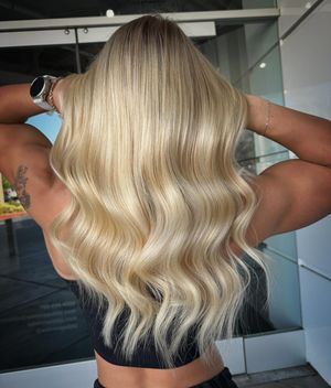 Image post by @dangerjonesbalayage on Instagram
