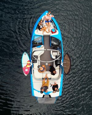 Image post by @malibuboats on Instagram