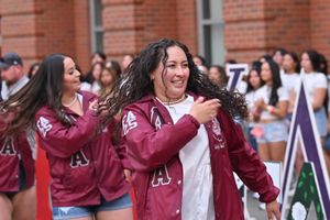 Image post by @wsupullman on Instagram