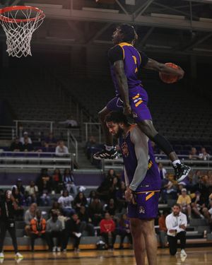 Image post by @ecuathletics on Instagram