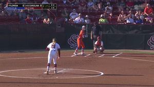 Video post by @GamecockSoftbll on Twitter