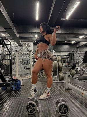 Image post by @figen.sahin_ifbbpro on Instagram