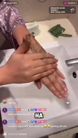 Video post by @heliq4_ on TikTok