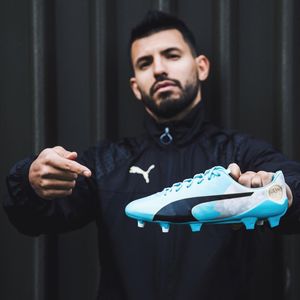 Image post by @soccerdotcom on Instagram