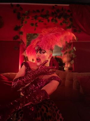 Image post by @bardonalondon on Instagram