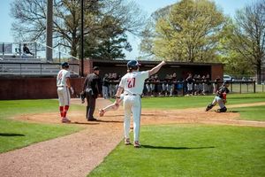 Image post by @uuathleticsbb on Instagram