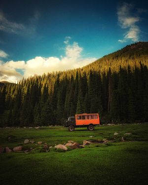 Image post by @sadeqhayati on Instagram