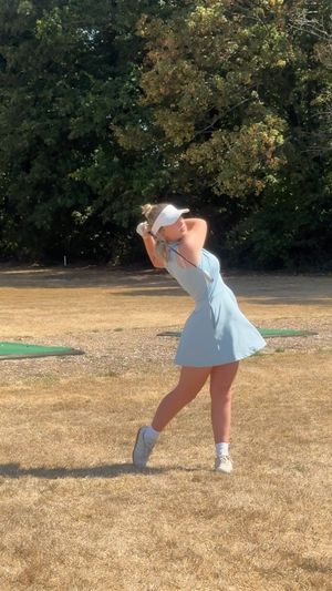 Video post by @golfwithanna on Instagram