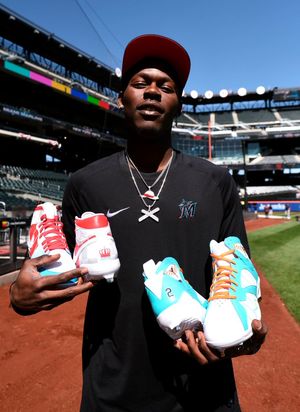 Image post by @LosMarlins on Twitter