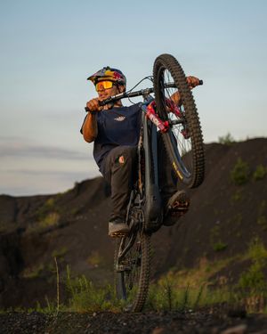 Image post by @redbullshop on Instagram