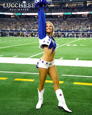 Image post by @dccheerleaders on Instagram