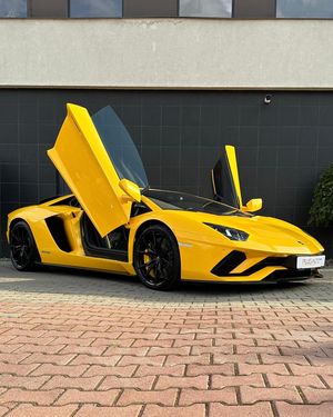 Image post by @plusautotrade on Instagram
