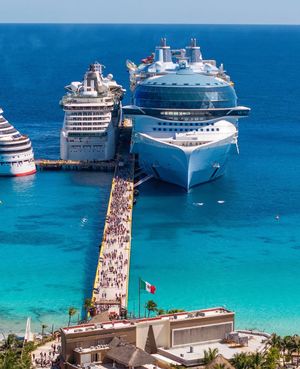 Image post by @theworldofcruiseships on Instagram