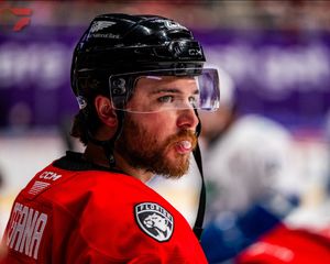 Image post by @flohockey on Instagram