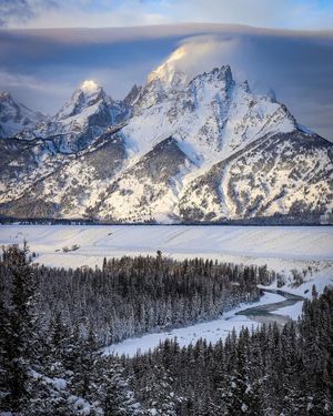 Image post by @nationalparkscollective on Instagram