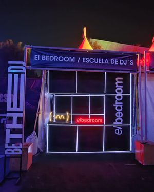 Image post by @el_bedroom on Instagram