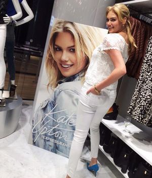 Image post by @express on Twitter