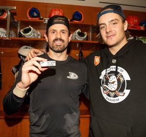 Image post by @AnaheimDucks on Twitter