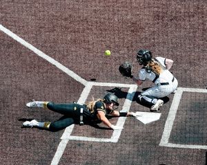 Image post by @iowasoftball on Instagram