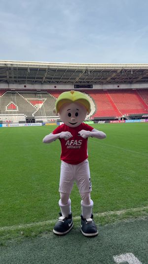 Video post by @azalkmaar on TikTok