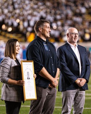 Image post by @cal_football on Instagram