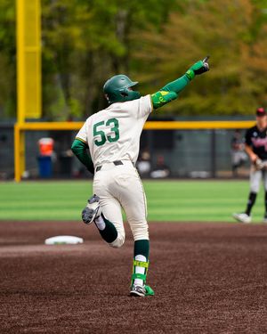 Image post by @oregonbaseball on Instagram
