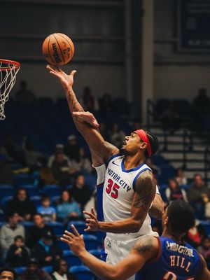 Image post by @pixbyfar on Instagram