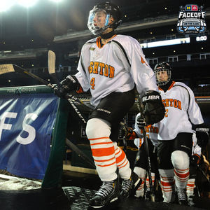 Image post by @umichhockey on Twitter