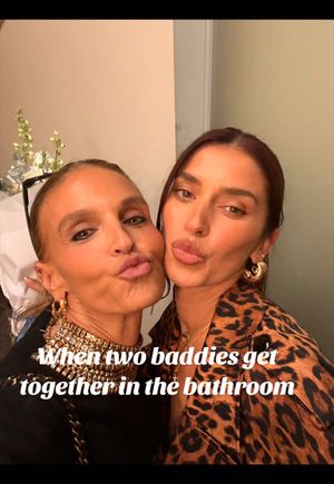 Video post by @shop.with.caroline on TikTok