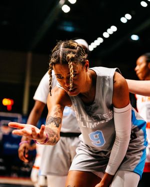 Image post by @t__cloud9 on Instagram