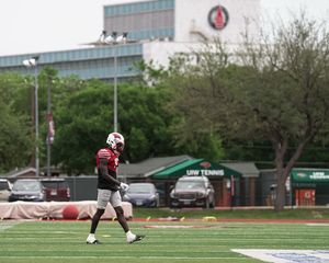 Image post by @uiw_football on Instagram