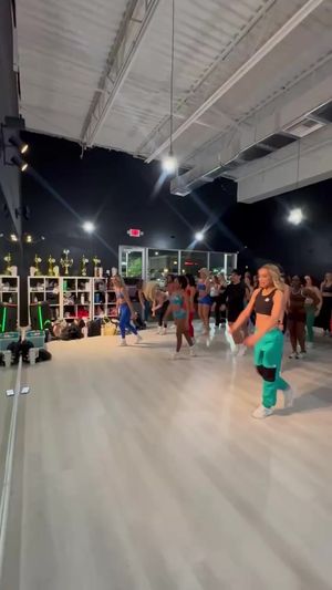 Video post by @dolphinscheer on TikTok
